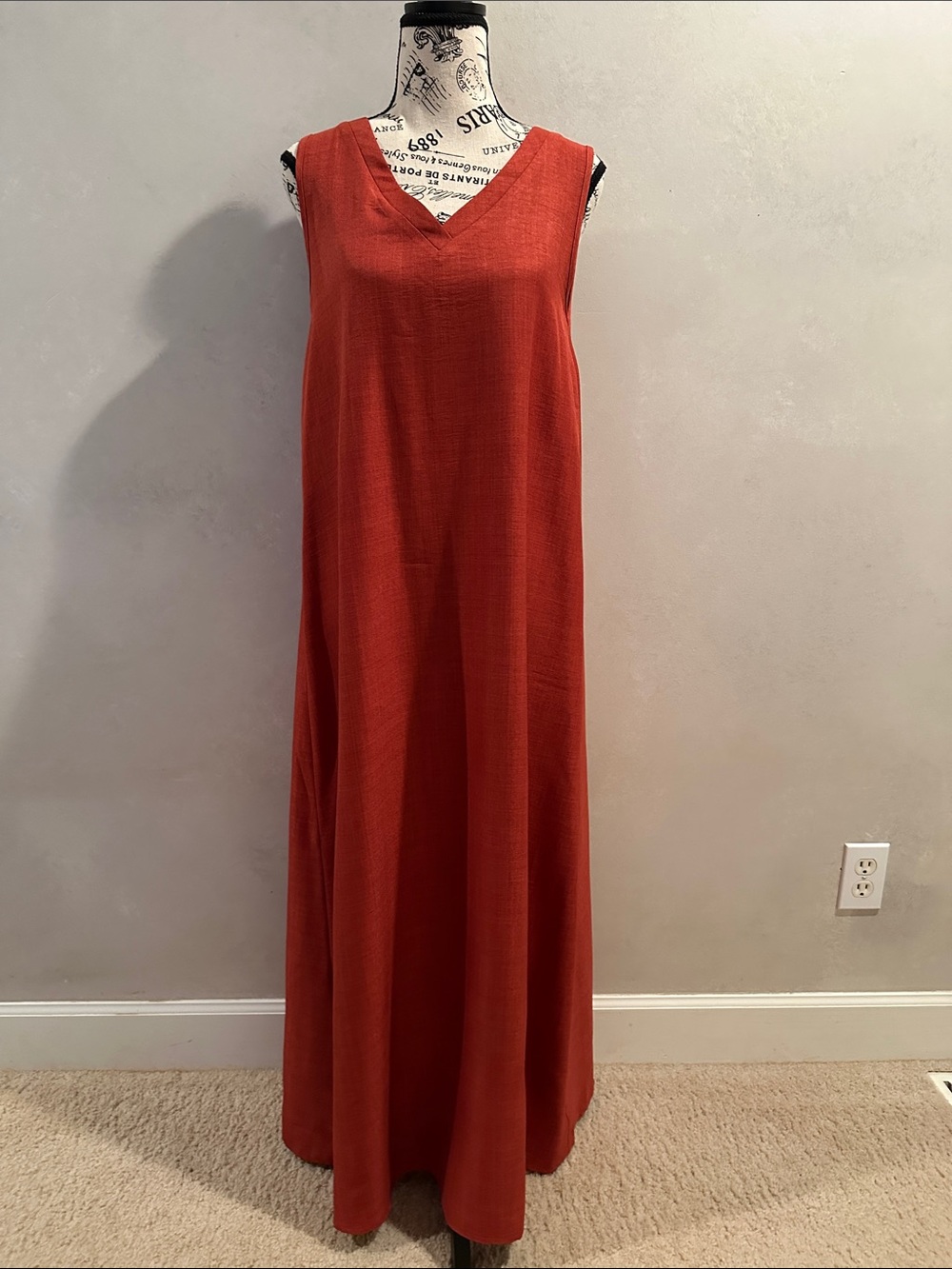 Sleeveless Rust V-Neck Maxi Dress